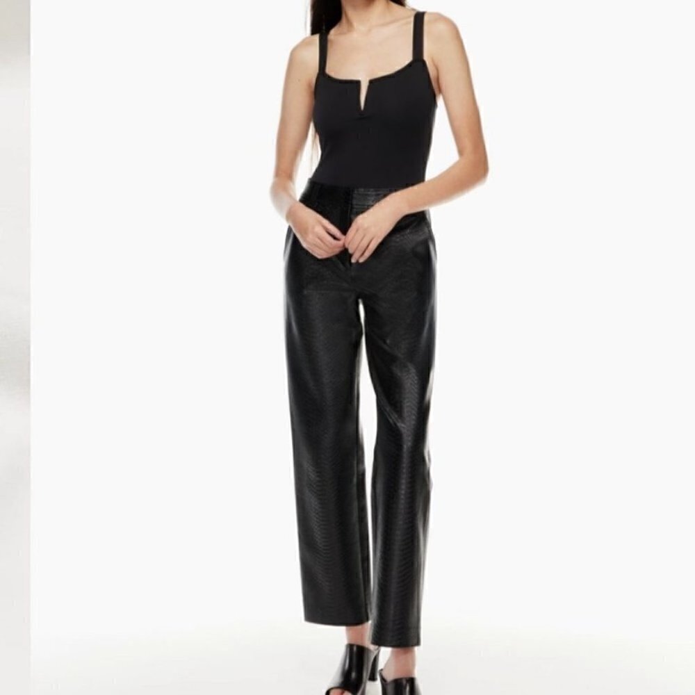 ARITZIA Babaton WHITE notch bodysuit size XSmall